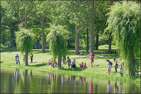 fête de la peche pour les ecoles.