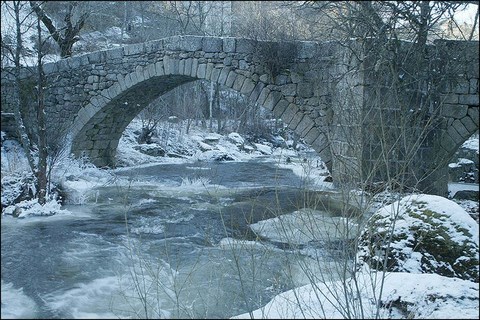 riviere le grandrieu pont romain